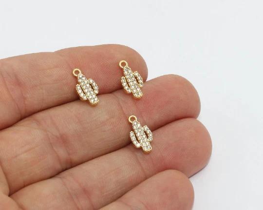 24k Altın Kaplama Beyaz Zirkon Taşlı Kaktüs Charms,