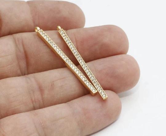 24k Altın Kaplama Beyaz Zirkon Taşlı Çubuk Charms,