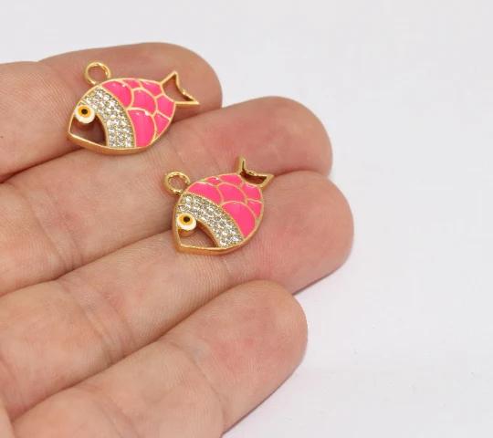 24k Altın Kaplama Beyaz Zirkon Taşlı Pembe Mineli Balık Charms,