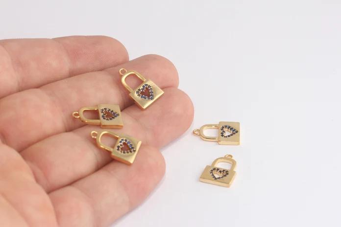 24k Altın Kaplama Lacivert Zirkon Taşlı Kalpli Kilit Charms,