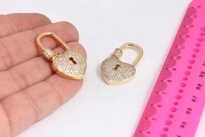 24k Altın Kaplama Beyaz Zirkon Taşlı Kalp Kilit charms,