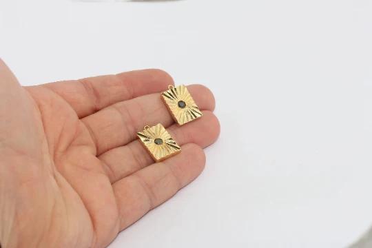 24k Altın Kaplama Siyah Zirkon Taşlı Kare Charms,