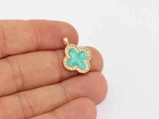 24k Altın Kaplama Beyaz Yeşil Zirkon Taşlı Çiçek Charms,