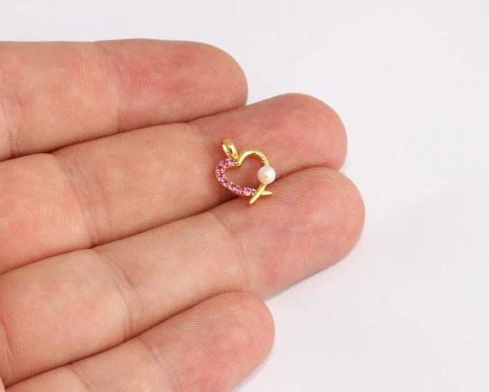 24k Altın Kaplama Pembe Zirkon Taşlı İncili Kalp Charms,