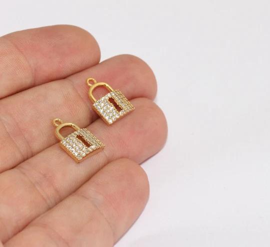 24k Altın Kaplama Beyaz Zirkon Taşlı Kilit Charms,