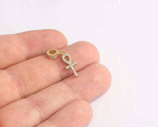 24k Altın Kaplama Beyaz Zirkon Taşlı Ankh, Nil’in Anahtarı Sallantı Charms,