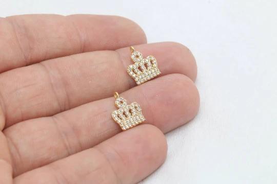 24k Altın Kaplama Beyaz Zirkon Taşlı Taç Charms,